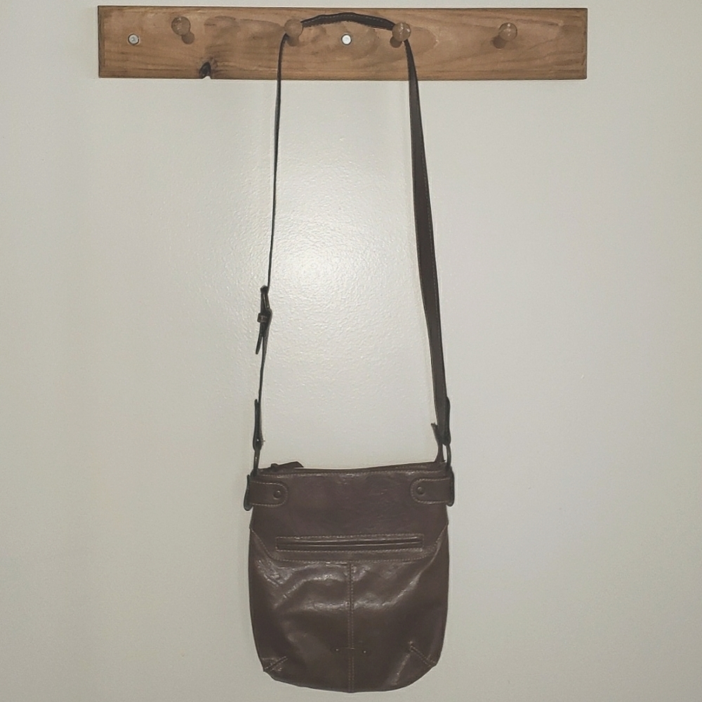 Liz Claiborne Axcess Crossbody Bag